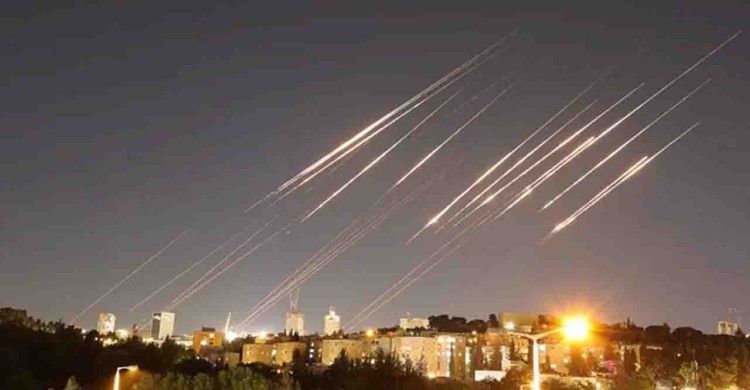 মধ্যপ্রাচ্যের তিন দেশে একের পর এক হামলা ইরানের